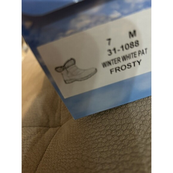 Easy Street Women Fur Cuff Winter Ankle Booties Frosty Size US 7M Winter White - Picture 3 of 10